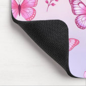 Rosa Schmetterlinge und Blumenmuster Mousepad (Ecke)