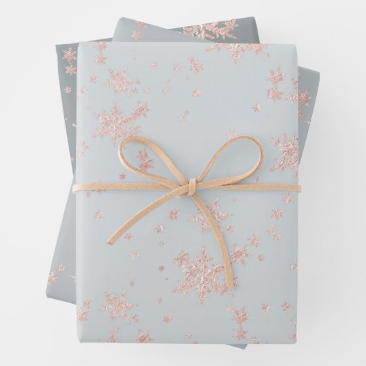 Rosa Schneeflocken in Grautönen Geschenkpapier Set (Beispiel)