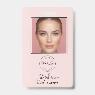 Rosa Schrift-Logo-Foto-Make-up Ausweis