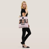 Rosa Schrift-Logo Foto Makeup Studio Fenster Tasche (Am Model)