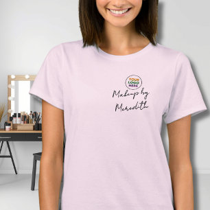 Rosa Schrift-Logo-Makeup-Mitarbeiter T-Shirt