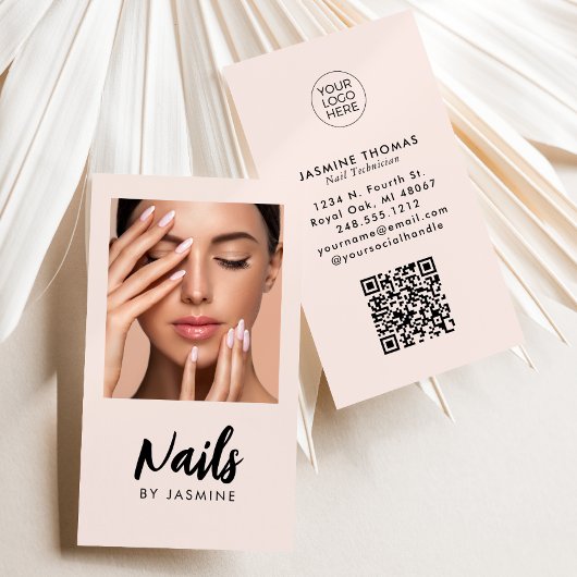 Rosa Schrift-Logo QR-Code Foto Nagelstudio Visitenkarte