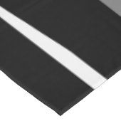Rosa Schwarz/Weiß Abstrakt Tischdecke (Schrägansicht)