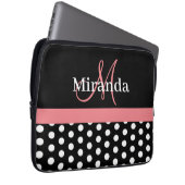 Rosa Schwarz-weiße Polka Dot Monogramm Laptopschutzhülle (Vorne Rechts)
