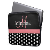 Rosa Schwarz-weiße Polka Dot Monogramm Laptopschutzhülle (Vorderseite Links)