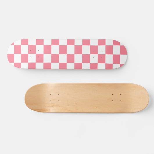 Rosa schwarze u. weiße karierte skateboard (Horizontal)
