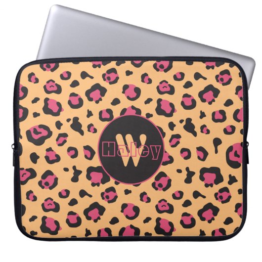 Rosa schwarzer Leopard Print Monogram Laptopschutzhülle (Vorderseite)