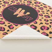 Rosa schwarzer Leopard Print Monogram Sherpadecke (3/4)
