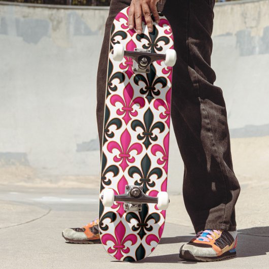 Rosa schwarzes Barock-Fleur-de-lis-Musterdesign Skateboard