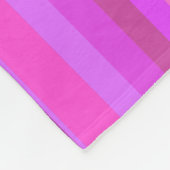 Rosa senkrechte Streifen Fleecedecke (Ecke)