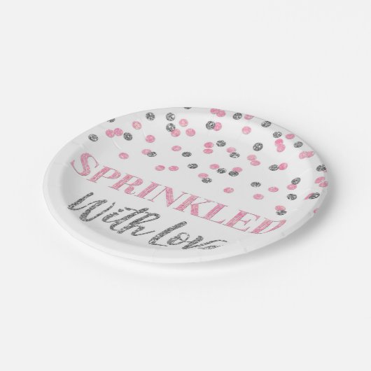 Rosa Silber Confetti gesprinkt mit Liebe Pappteller (Schrägansicht)