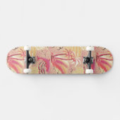 Rosa Skateboard im tropischen Paradies (Horizontal)