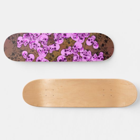 Rosa Skulls Skateboard (Horizontal)