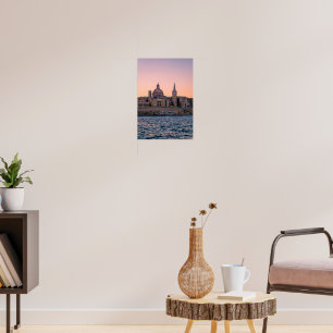 Rosa Sonnenaufgang über Valletta Poster