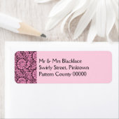 Rosa Spitze auf schwarz (Insitu)