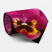 Rosa Stiefmütterchen Leidenschaft, Krawatte (Gerollt)