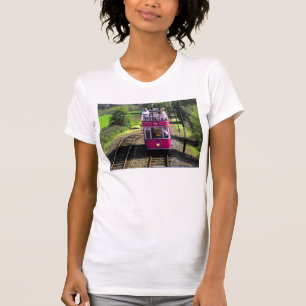 Rosa Straßenbahn am Fahrplatz T-Shirt