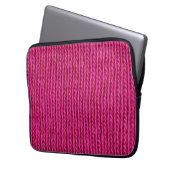Rosa Strickwolle nah Laptopschutzhülle (Vorderseite Links)