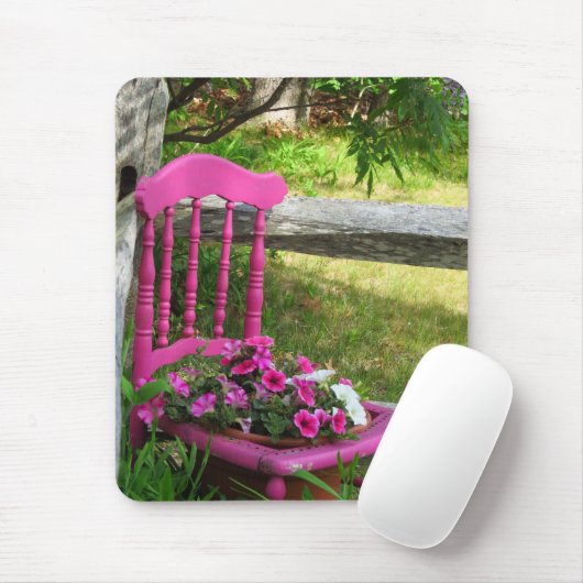 Rosa Stuhl und Blume - Martha's Vineyard Mousepad (Mit Mouse)