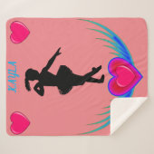 Rosa Tanzdecke mit Ballerina und rosa Herzen. Sherpadecke (Vorderseite (Horizontal))