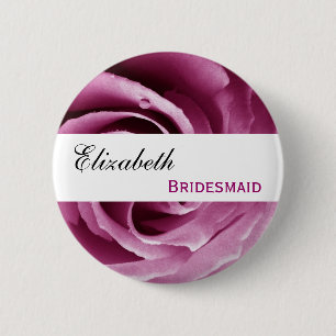 Rosa Tau-Tropfen-Rosen-Name-Brautjungfer Button