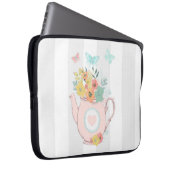 Rosa Teekanne mit Blume und Schmetterlingen Laptopschutzhülle (Vorne Rechts)