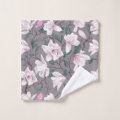 Rosa Tinged Magnolias auf Taupe Badhandtuch Set (Waschlappen)