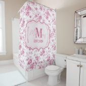 Rosa Toile-Blumenmonogramm Duschvorhang (Beispiel)