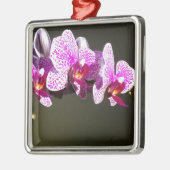 Rosa, tropische Orchideen in Rosa Ornament Aus Metall (Links)