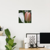 Rosa Tulip im Schnee Poster (Heimbüro)