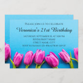 Rosa Tulpen auf blauem Hintergrund Einladung (Vorne/Hinten)