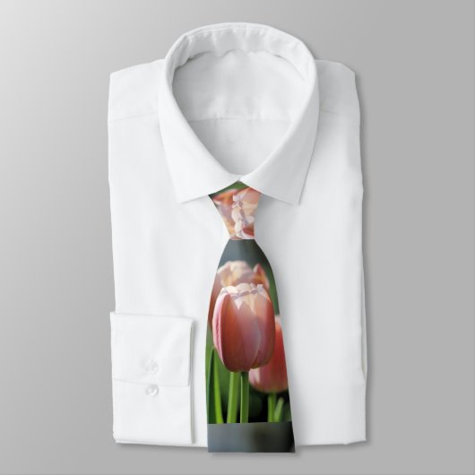 Rosa Tulpen Krawatte (Gebunden)