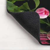 Rosa Tulpen mit schwarzer Inspiration Mousepad (Ecke)
