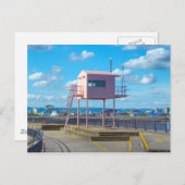 Rosa Turm/Hut Cardiff Bay Cardiff, Wales 2012 Postkarte (Vorne/Hinten)