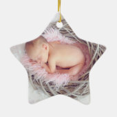 Rosa Typografie Familienname Babygeburtsstatistike Keramik Ornament (Hinten)