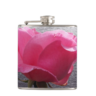 rosa über grau flachmann