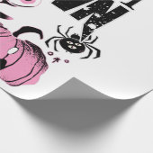 Rosa und beängstigende Sattelhexe in der Stadt Geschenkpapier (Ecke)