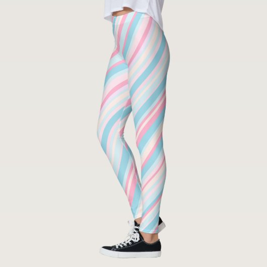 Rosa und blassblaue Leggings (Links)