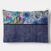 Rosa und blau Blüten und Denim Monogramm Zubehörtasche (Rückseite)