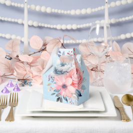 Rosa und blaue Aquarellflöten auf blau Geschenkschachtel