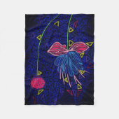 Rosa und blaue Blumen Fleecedecke (Vorderseite)