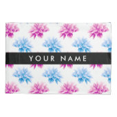 Rosa und blaue Dahlien, Blumenmuster, Ihr Name Kissenbezug (Rückseite)