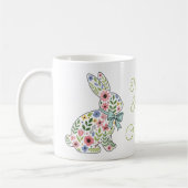 Rosa und blaue Wildblumen-Osterhasen Kaffeetasse (Links)