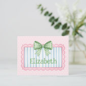 Rosa und blauer Rahmen mit grüner Gingham-Schleife Postkarte (Stehend Vorderseite)