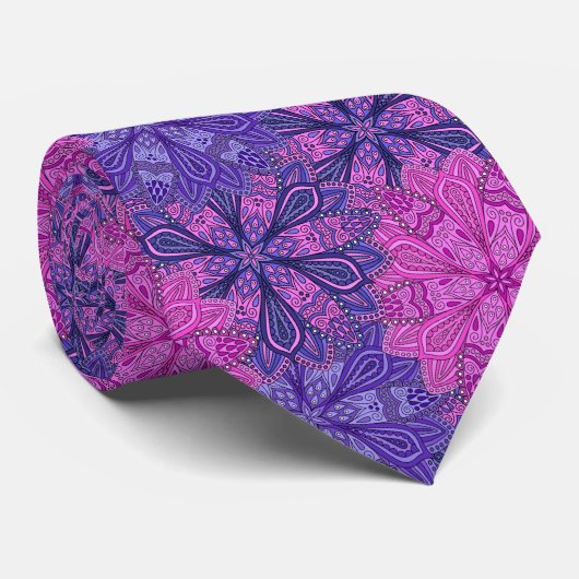 Rosa und blaues farbenfrohes Mandala-Muster Krawatte (Gerollt)