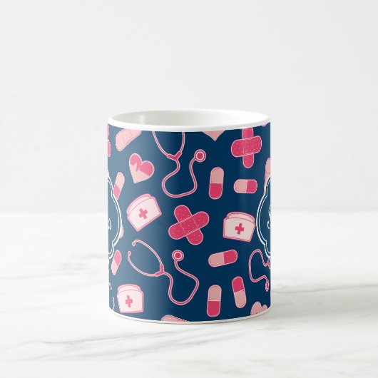 Rosa und blaues Krankenmuster mit Monogramm Kaffeetasse (Mittel)