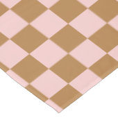 Rosa und braune Schachbretter Tischdecke (Schrägansicht)