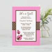 Rosa und Brown-Marienkäfer-gestreifte Einladung (Stehend Vorderseite)