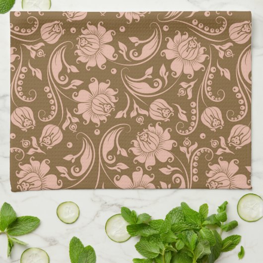 Rosa und Brownblumenmuster Handtuch (Gefaltet)