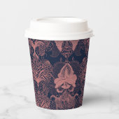 Rosa und dunkelblaue Formen Muster AI-Kunst Pappbecher (Vorderseite)